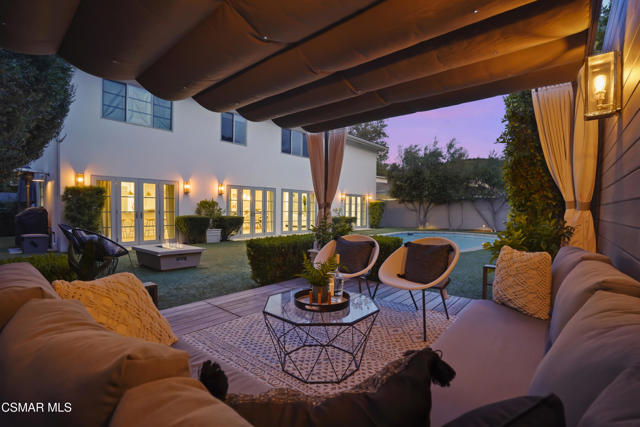 1581 Covington Avenue, Westlake Village CA: https://media.crmls.org/mediaz/f8532da0-fee6-4f56-b107-fdc259d1a04c.jpg