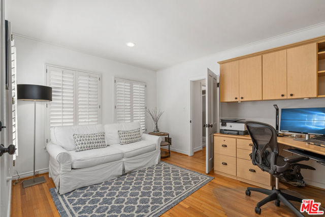 10574 Holman Avenue, Los Angeles CA: https://media.crmls.org/mediaz/f853916e-36eb-4596-9e86-8a2fff22c1aa.jpg