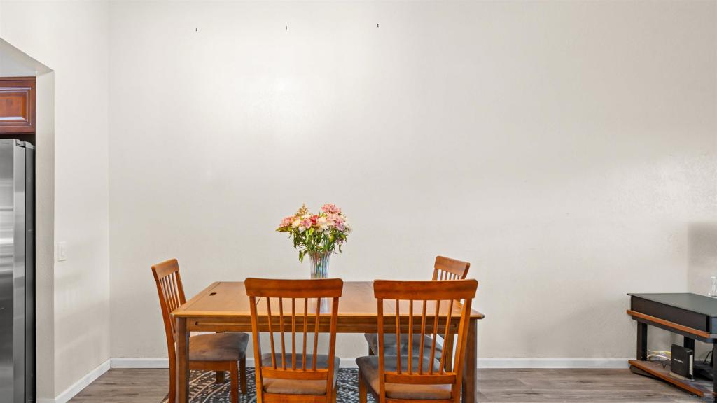 422 Devonshire Gln - photo 9