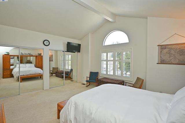 4525 Wolverine Way, Antioch CA: https://media.crmls.org/mediaz/f8541fd7-a408-4645-bf60-b73de76c7500.jpg