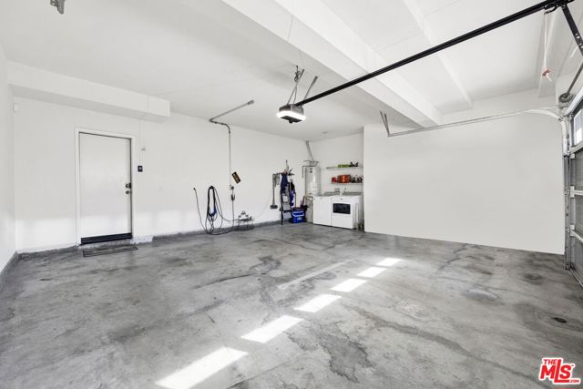 28955 Oak Spring Canyon Road, Canyon Country CA: https://media.crmls.org/mediaz/f8556bbd-aa56-4360-a795-f33e428891ec.jpg