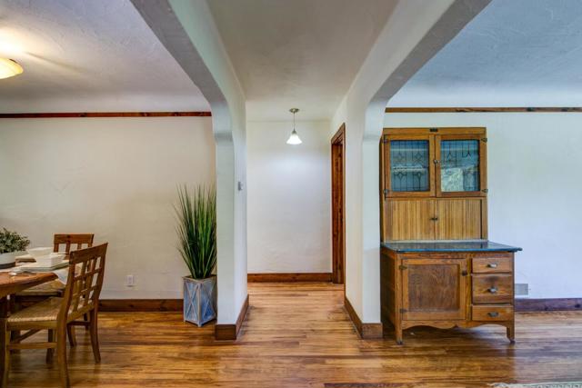 5090 La Honda Road,  CA: https://media.crmls.org/mediaz/f8558742-585e-47c4-a343-a1286826ef67.jpg