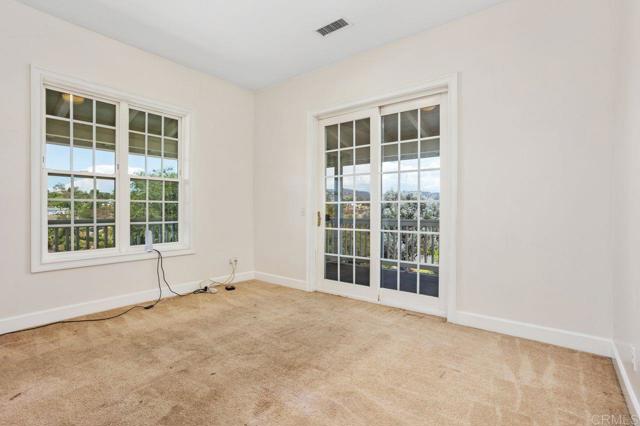 1101 York Dr., Vista CA: https://media.crmls.org/mediaz/f8559f33-11db-491d-a74c-0c910a4eabf8.jpg