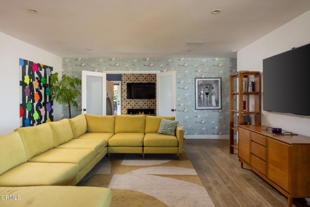 Detail Gallery Image 15 of 33 For 14593 Deervale Pl, Sherman Oaks,  CA 91403 - 4 Beds | 4 Baths