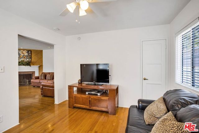 11333 BRADDOCK Drive photo 7
