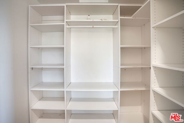 21965 Saddle Peak Road, Topanga CA: https://media.crmls.org/mediaz/f857ef99-c483-4f21-b76c-30abce7c0284.jpg