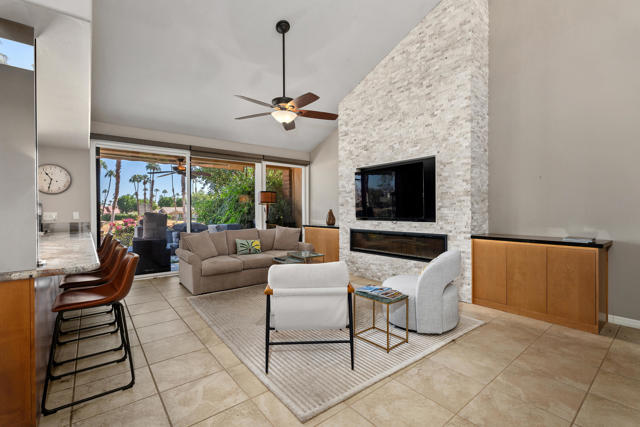 272 Tolosa Circle, Palm Desert, CA 92260