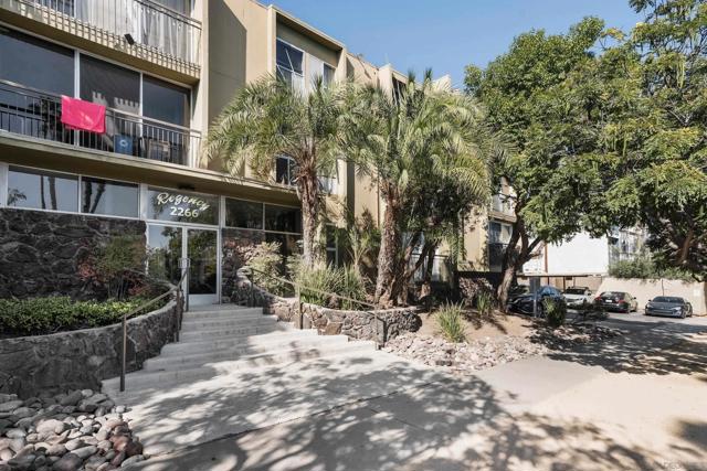 2266 Grand Ave, San Diego CA: https://media.crmls.org/mediaz/f8581d47-154b-4a3d-a5b0-53964ffcff6a.jpg