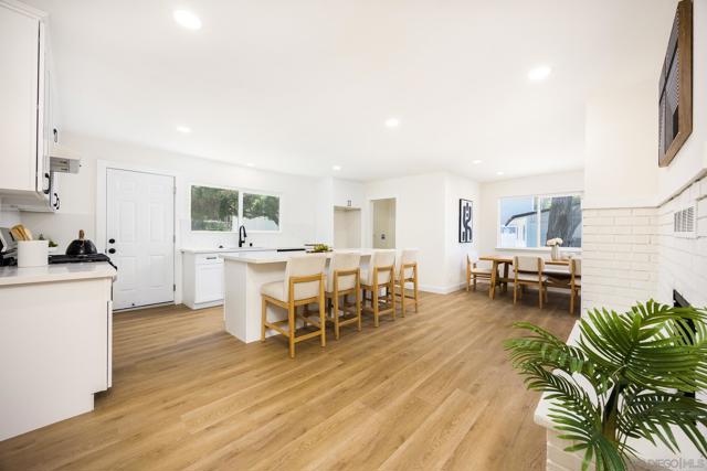 MLS #250031676SD image #14