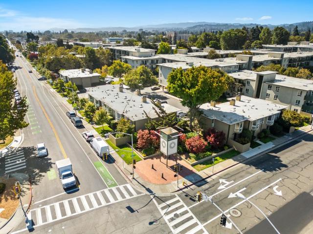 845 N Humboldt Street, San Mateo CA: https://media.crmls.org/mediaz/f858e1d2-d6de-4ea4-bb74-78356e52a090.jpg
