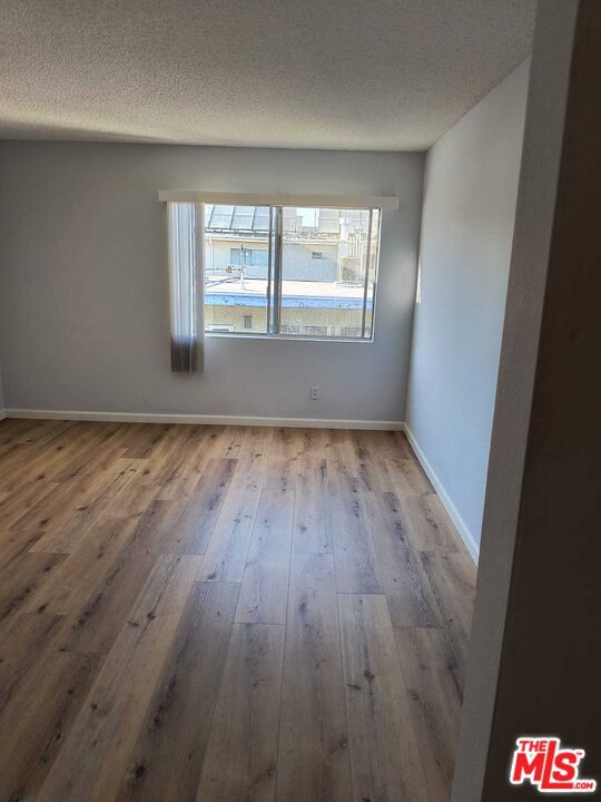 5334 N Lindley Avenue, Encino CA: https://media.crmls.org/mediaz/f8596cc2-4e0b-401c-aa11-b5c233a655e1.jpg