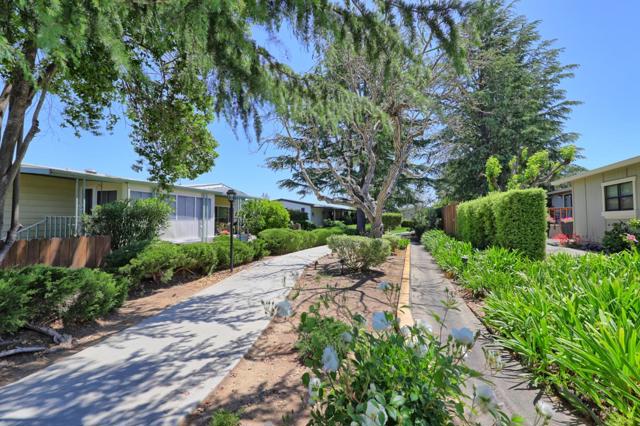 268 Cherry Court, Morgan Hill CA: https://media.crmls.org/mediaz/f85a20cf-ae9a-4146-9294-acf2251fc24d.jpg