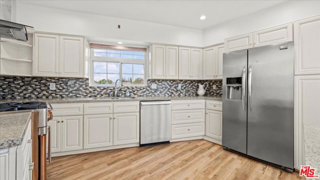 12440 Walsh Avenue, Los Angeles CA: https://media.crmls.org/mediaz/f85b88cf-361d-46c8-9697-d4412cfd6fbe.jpg