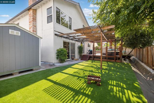 4516 Spring Valley Way, Concord CA: https://media.crmls.org/mediaz/f85ba175-b3b7-45b6-8c05-3e63244f8309.jpg