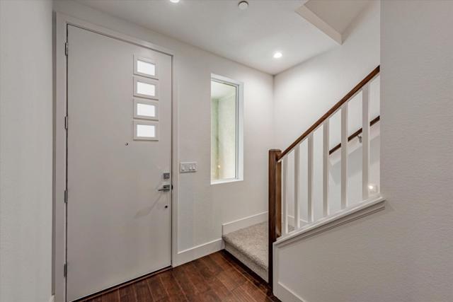 2110 Ivory Terrace, San Ramon CA: https://media.crmls.org/mediaz/f85bd6f8-8b29-46a5-a3d5-b42f8c543256.jpg