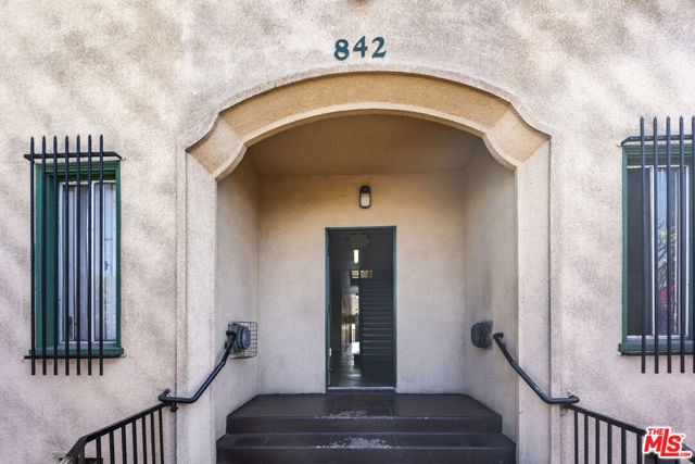 842 W 83rd Street, Los Angeles CA: https://media.crmls.org/mediaz/f85c2803-3c14-4858-88f1-e68086e7a72d.jpg