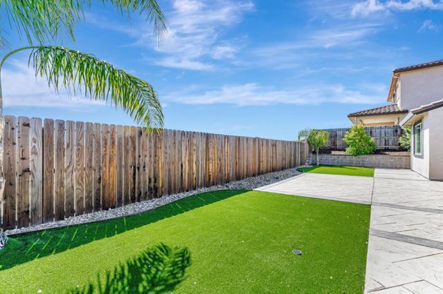 4563 BENTON ST, Antioch CA: https://media.crmls.org/mediaz/f85c4805-628e-4aa1-80ce-e7cbe0e0116e.jpg