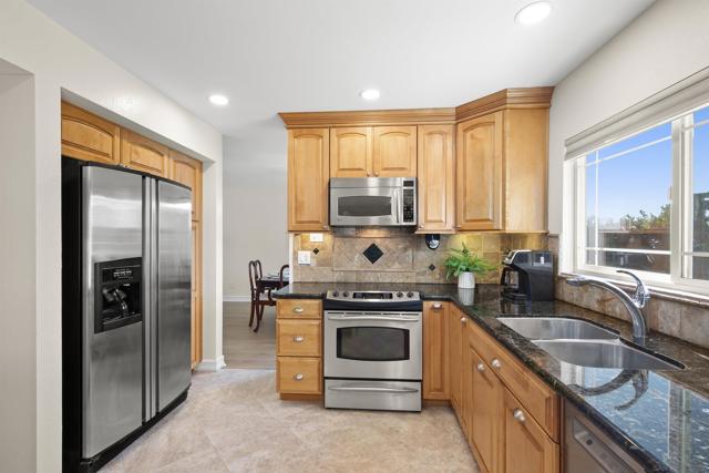 Image 4 of 48 For 12740 Prairie Dog Ave