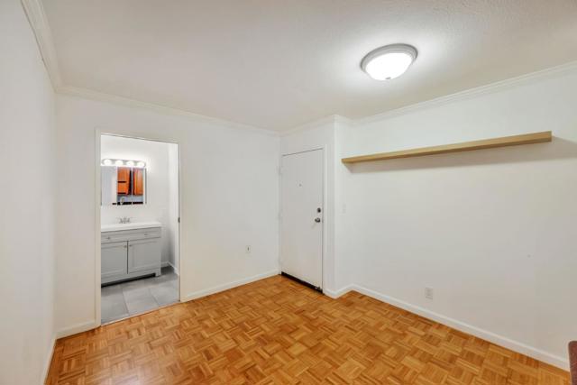 377 Mandarin Drive, Daly City CA: https://media.crmls.org/mediaz/f85cc234-e661-41b5-84fe-31bfd85c270b.jpg