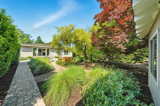 263 W Oakwood Boulevard, Redwood City CA: https://media.crmls.org/mediaz/f85ce111-5174-4a5f-b173-3fd4d591bee7.jpg