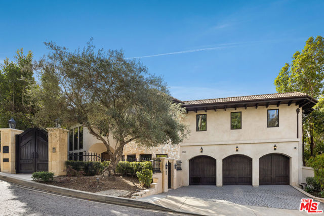 1921 Bel Air Road, Los Angeles CA: https://media.crmls.org/mediaz/f85cef70-7da4-4669-8a10-97046b7fefa1.jpg