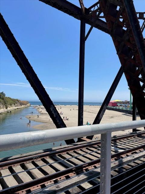140 Suburbia Avenue, Santa Cruz CA: https://media.crmls.org/mediaz/f85d4da7-7a1d-406e-bb25-f075c1bb971f.jpg