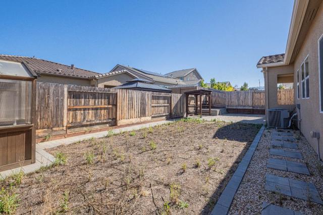 1357 Sunridge Drive, Hollister CA: https://media.crmls.org/mediaz/f85d5623-c83a-4a2e-9549-3438ba9d23b6.jpg