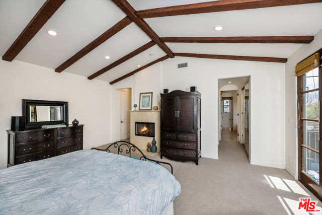 1028 9th Street, Manhattan Beach, California 90266, 5 Bedrooms Bedrooms, ,5 BathroomsBathrooms,Residential,Sold,9th,25532263