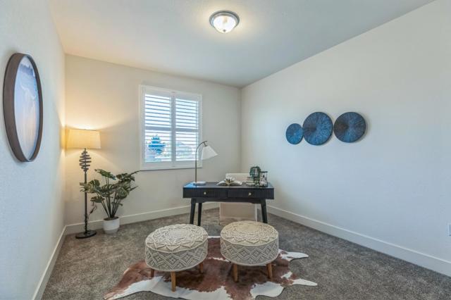 8824 Piano Circle, Elk Grove CA: https://media.crmls.org/mediaz/f85fa8da-51b2-47ff-b8d6-6a048c029e14.jpg