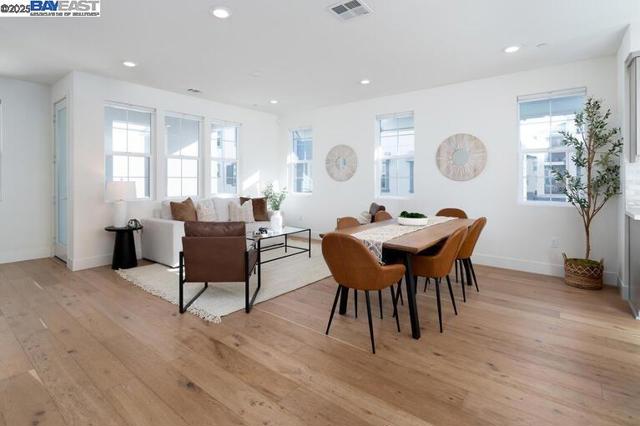 37468 Bowline Rd, Newark CA: https://media.crmls.org/mediaz/f86020f4-6896-4772-b082-cb8396962222.jpg