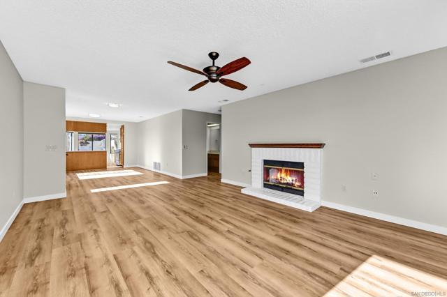 1412 Timber Gln, Escondido CA: https://media.crmls.org/mediaz/f8605fc9-e09d-488c-b57d-f18e5d87920b.jpg