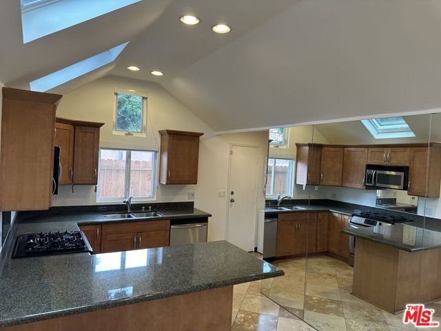 2454 Penmar, Venice CA: https://media.crmls.org/mediaz/f862ae5f-7a45-4cee-a14d-b2ecd2c2f29f.jpg