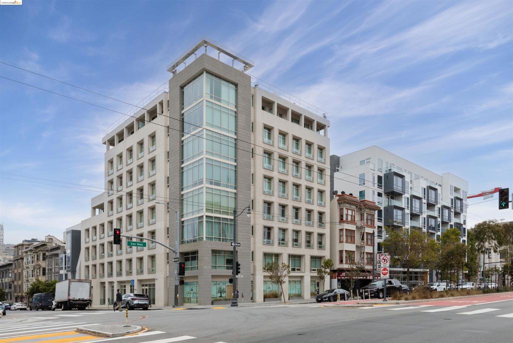 1868 Van Ness Avenue #405