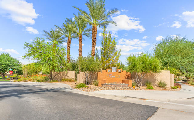 80619 Stortford Avenue, Indio CA: https://media.crmls.org/mediaz/f8656e5d-5b7d-4ca5-9449-9a8e5938e6d1.jpg