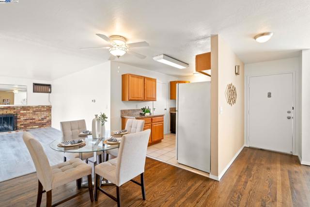 2935 Pine Valley Rd, San Ramon CA: https://media.crmls.org/mediaz/f865b7c7-1435-427e-bd4f-6c13f5038ebc.jpg