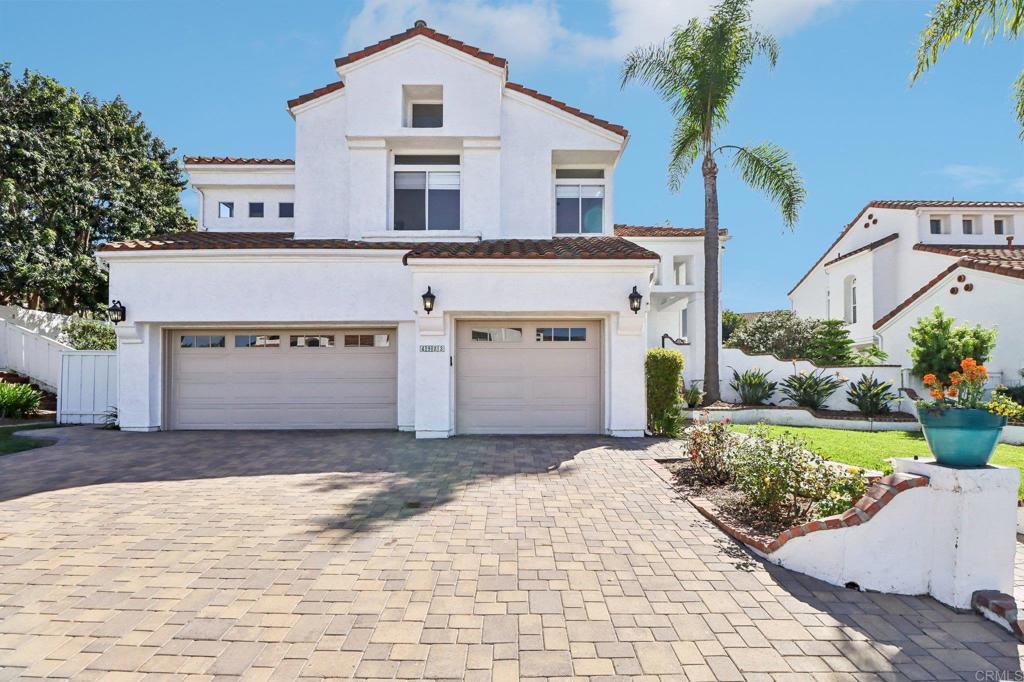 4923 Amador Drive - photo 2