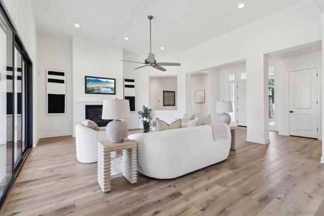 2745 Alexander Dr, Escondido CA: https://media.crmls.org/mediaz/f8662f57-2121-4f8f-be09-7d93f9d9f904.jpg
