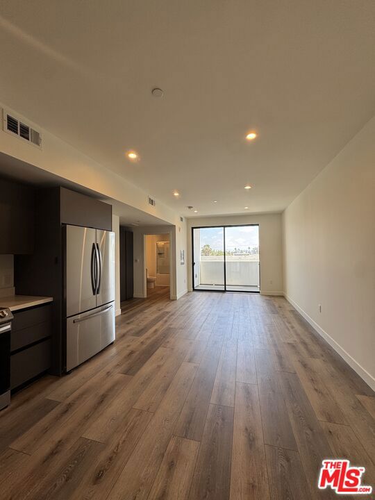 919 S Harvard Boulevard, Los Angeles CA: https://media.crmls.org/mediaz/f8664184-c59e-42ae-ad5e-eaf6bfcbd778.jpg