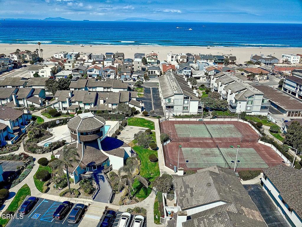 https://media.crmls.org/mediaz/f8664f00-9ade-47ad-aa2b-2cb04eda5309.jpg?preset=X-Large
