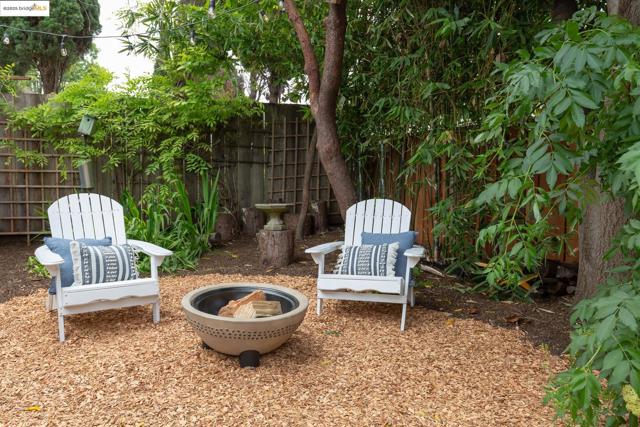 1110 Chaucer St, Berkeley CA: https://media.crmls.org/mediaz/f8669333-b125-4f43-ac39-b52e8082378d.jpg