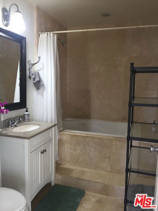 3952 Las Flores Canyon Road photo 9