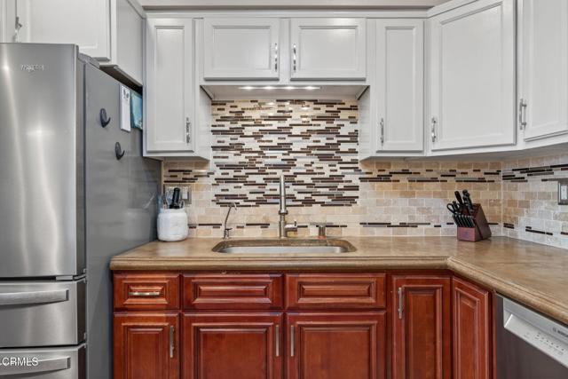 Detail Gallery Image 18 of 58 For 9466 Santa Maria St, Ventura,  CA 93004 - 4 Beds | 3 Baths