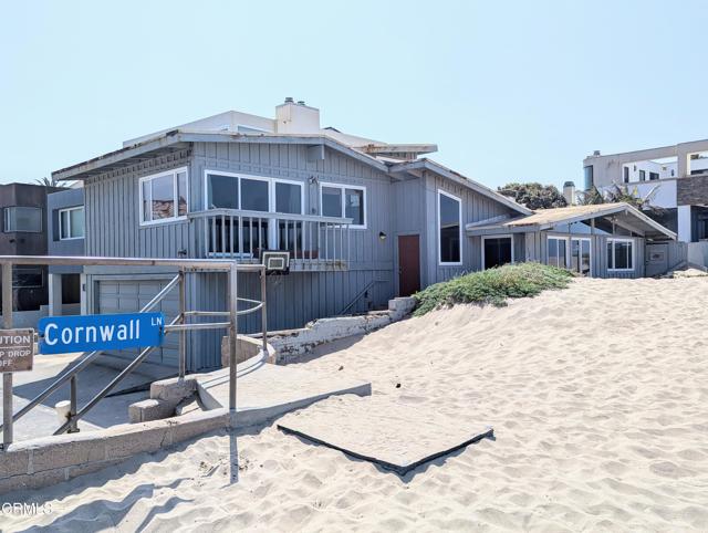 1218 Cornwall Lane, Ventura CA: https://media.crmls.org/mediaz/f8672339-88a0-43b5-a16f-2fdf5a528dc9.jpg