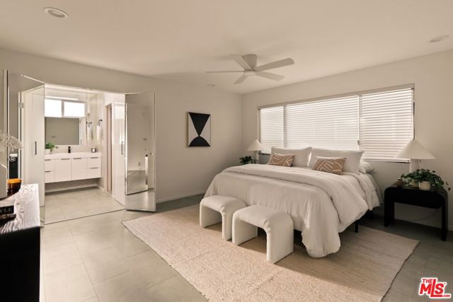 4841 Swinton Avenue, Encino CA: https://media.crmls.org/mediaz/f867afda-380b-4545-bc83-a185ca0c5489.jpg