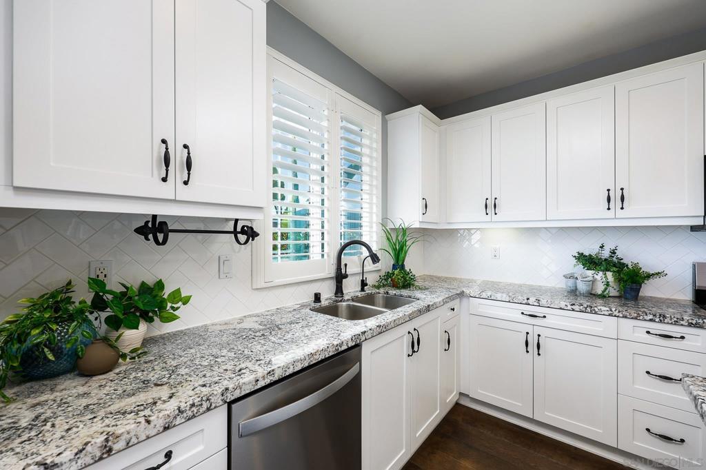 16291 Veridian Cir - photo 8