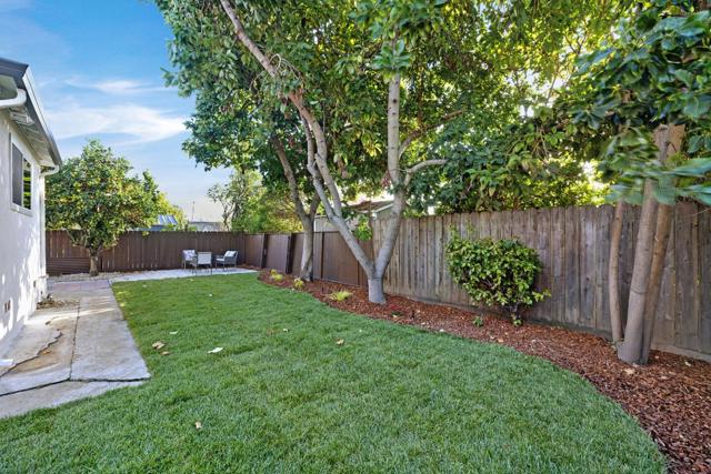 15741 Hesperian Boulevard, San Lorenzo CA: https://media.crmls.org/mediaz/f868f45c-ee88-4250-a2bc-1d1e294ec9b6.jpg