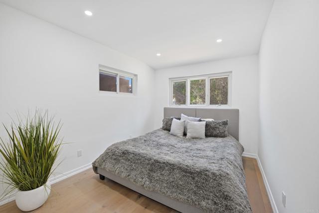 Detail Gallery Image 19 of 32 For 637 N Rios Ave, Solana Beach,  CA 92075 - 4 Beds | 1/1 Baths