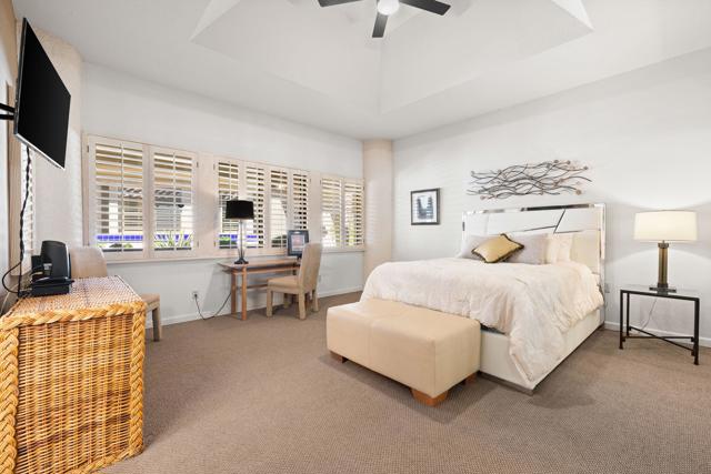 267 Kavenish W Drive, Rancho Mirage CA: https://media.crmls.org/mediaz/f86a7559-7686-4ab1-a5c5-b975aaed54b2.jpg