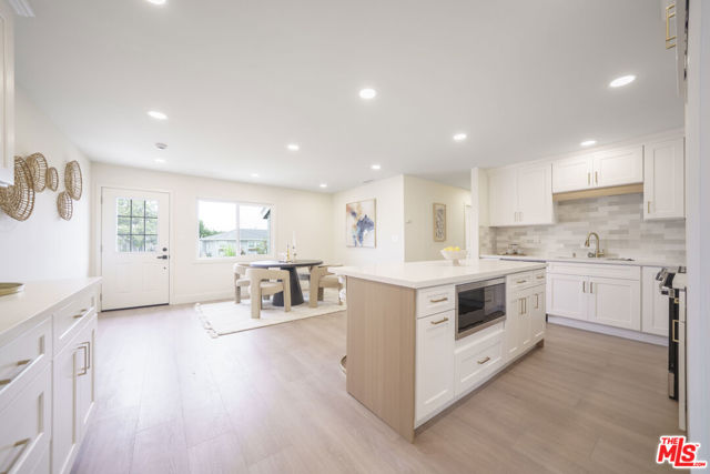 2618 Brian Avenue, Torrance CA: https://media.crmls.org/mediaz/f86b9e9f-736c-4175-ac6b-6166696335a8.jpg