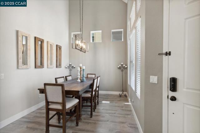 96 Heritage Way, Brentwood CA: https://media.crmls.org/mediaz/f86bd96a-4cc5-49be-93d7-827a674f3650.jpg